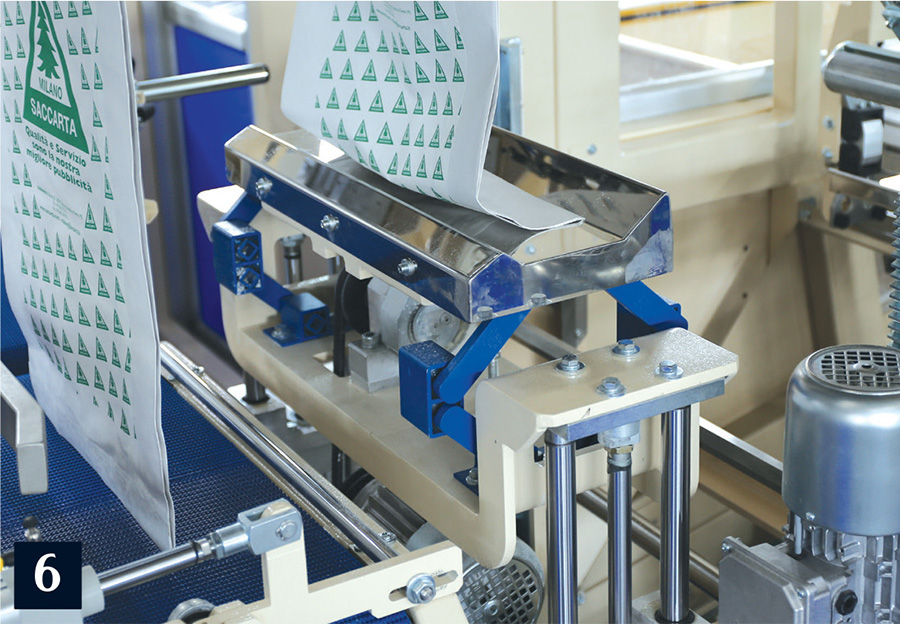 Bag vibration assembly